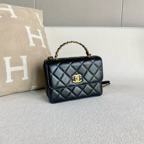 【威選精品｜CHANEL 23P 黑金鏤空手柄豆腐包】