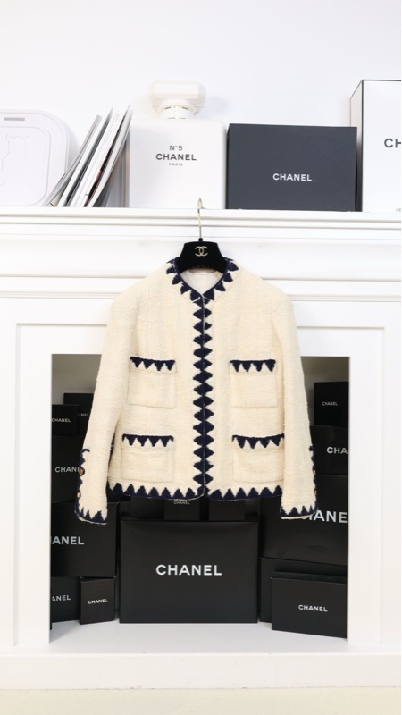 Chanel 1992年秋冬高定系列黑白三角滚边四口袋外套