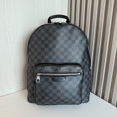 Louis Vuitton 路易威登 黑武士 棋盤格 雙肩包 尺寸30*17*39
