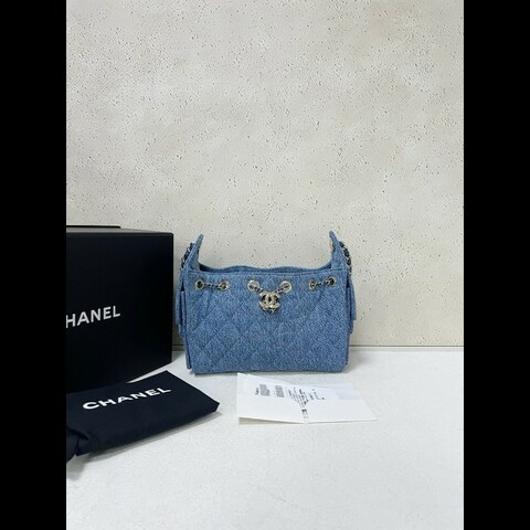 Chanel 25bag mini hobo
丹寧款