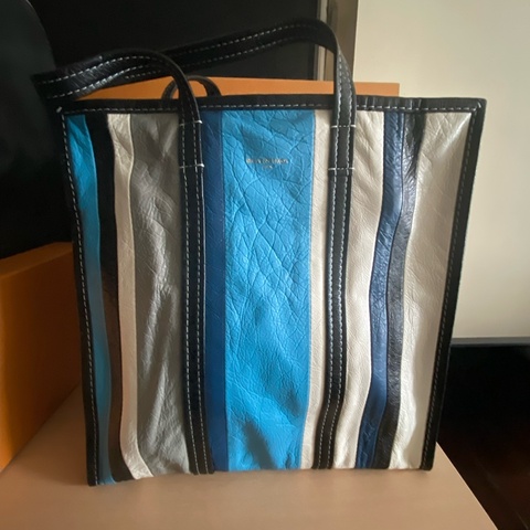 shopping tote