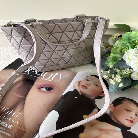 Bao Bao Crystal Matte 霧面迷你手提/斜背包(灰粉色)
