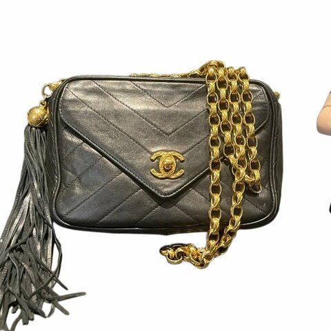 Chanel香奈兒菱格紋黑金雙C扣雕花鏈條相機包