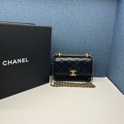 香奈兒CHANEL雙金珠斜挎包，成色98新，芯片款