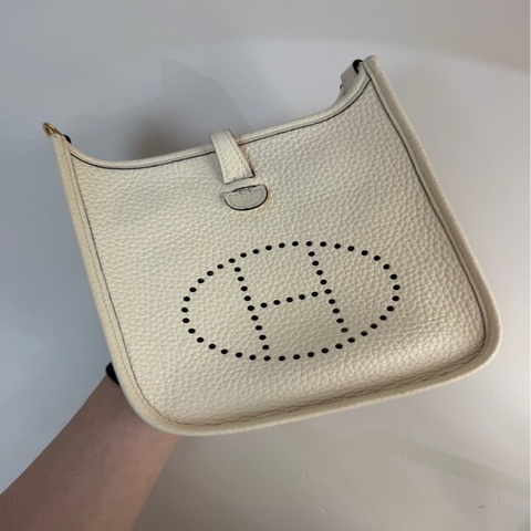 Hermès｜mini Evelyne 奶油白