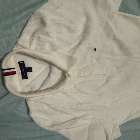 TOMMY HILFLGER 米白色POLO衫