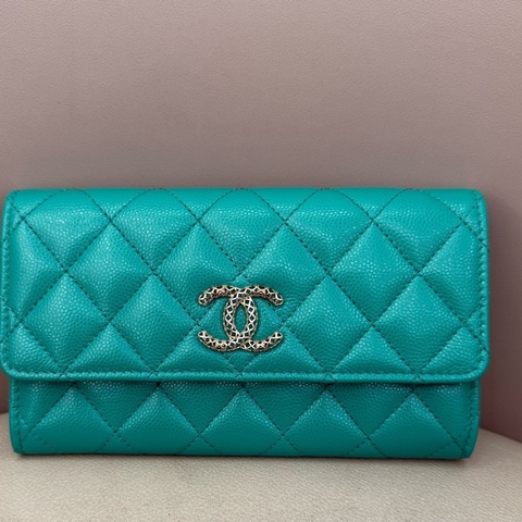 Chanel 香奈兒 薄荷綠鏤空雙C荔枝紋錢包 芯片款