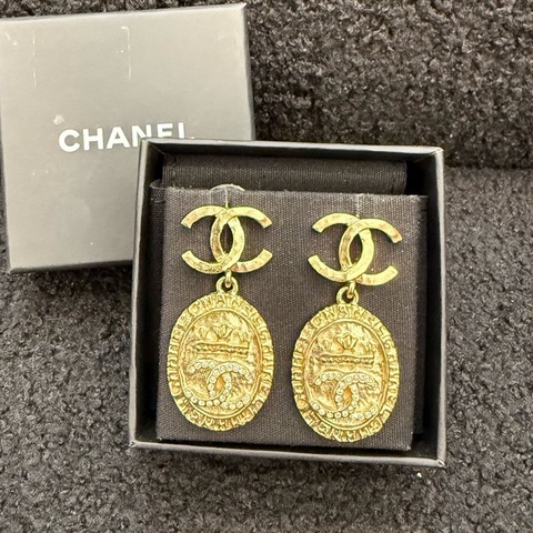 Chanel 香奈兒 城堡系列金幣皇冠雙C耳環