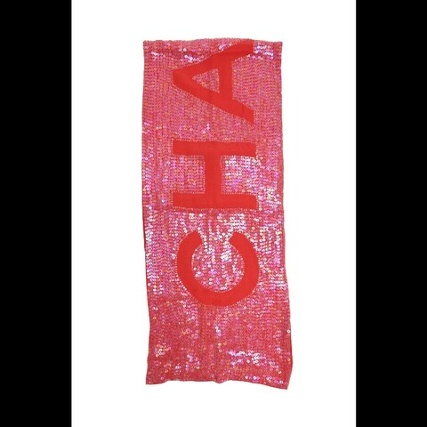 Chanel 红色亮片字母围巾