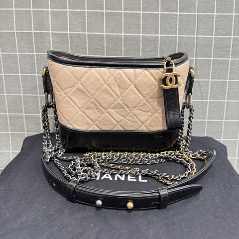 香奈兒Chanel 流浪包 牛皮 20×8×18  附件 塵袋