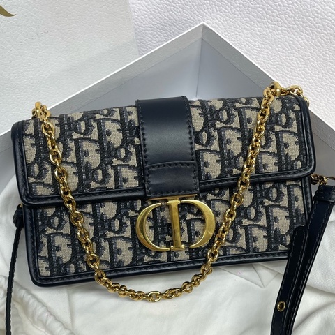 Dior迪奧Dior迪奧 Montaigne老花刺繡蒙田30 底長21 23年編碼