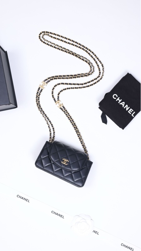 Chanel22k黑金菱格纹双链条单肩包