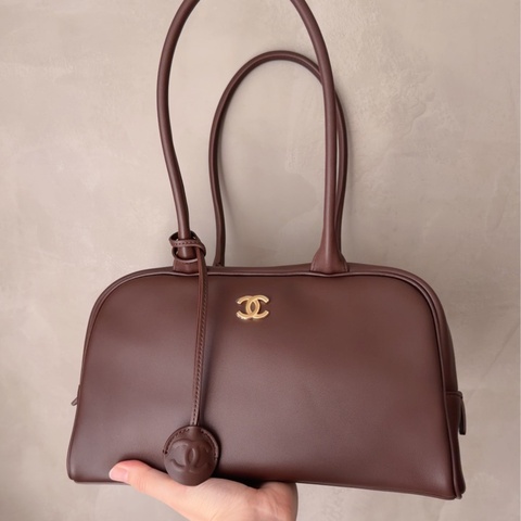 Chanel 26b 全新季保齡球包 最新小尺寸❤️ 牛皮款巧克力色🍫