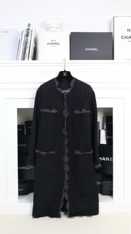 Chanel 12年孟买系列黑白细闪琉璃扣四口袋长外套