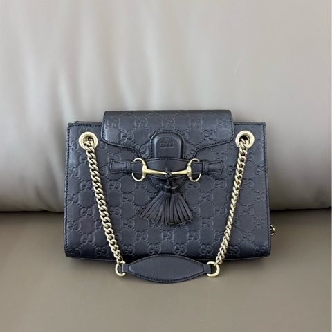 古馳/Gucci 壓紋流蘇馬銜扣鏈條包 底長25 黑標017