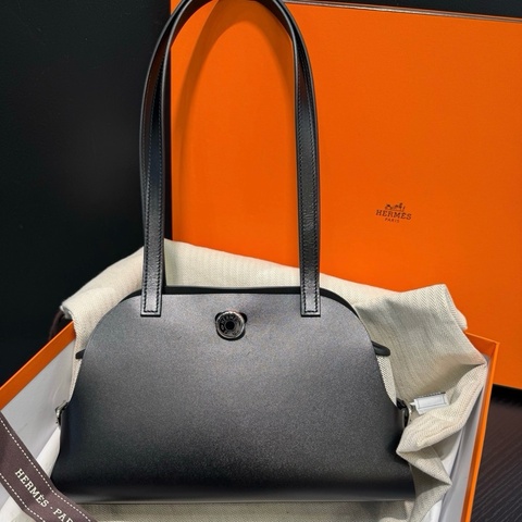 🐎Hermes愛馬仕Hermès Tablier Sellier黑色肩背包 銀扣