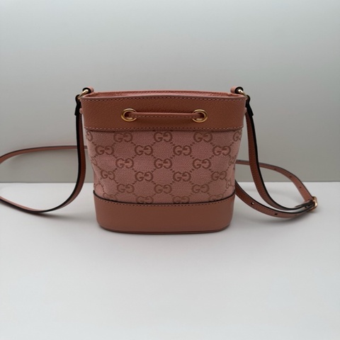 古馳/Gucci Op小水桶 藕粉色 新款內里 原始成色。