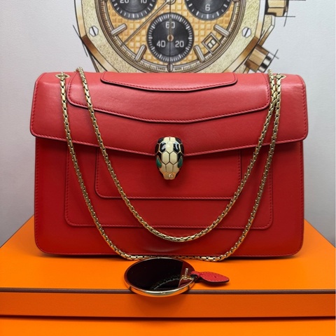 寶格麗/Bvlgari Serpenti Forever系列 ，可單肩可腋下，尺寸 27*18