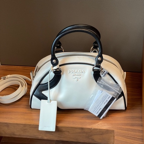 Prada bowling秀款保齡球包 黑白熊貓色