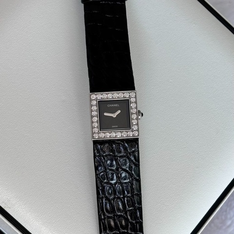 Chanel 鑽錶