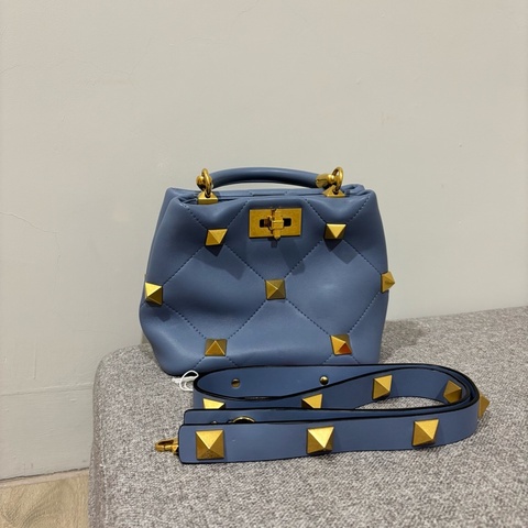 Valentino Roman Stud Small 卯釘 手提包