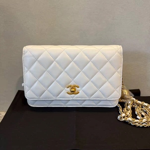 Chanel WOC 金球 白 羊皮 芯片款