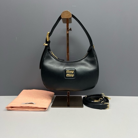 Miumiu謬謬 黑金全皮hobo單肩斜挎包