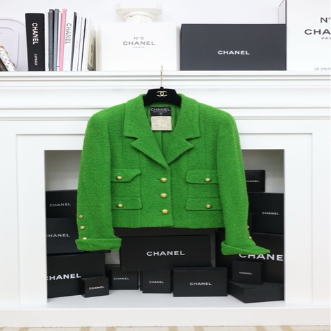 Chanel93年草绿色金扣四口袋外套