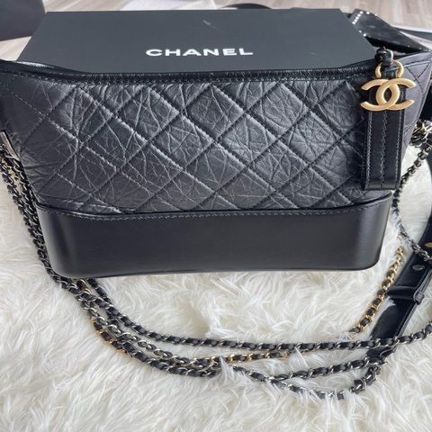 香奈兒 Chanel 單肩斜挎包 中號 牛皮 27×8×20  有購證