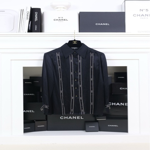 Chanel 94年黑色字母真丝衬衫