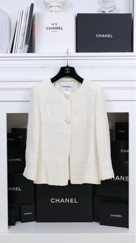 Chanel 00年白色亮片贝母扣圆领外套