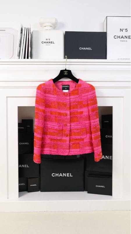 Chanel 01年玫红色条纹圆领两口袋外套FR38 23/12
