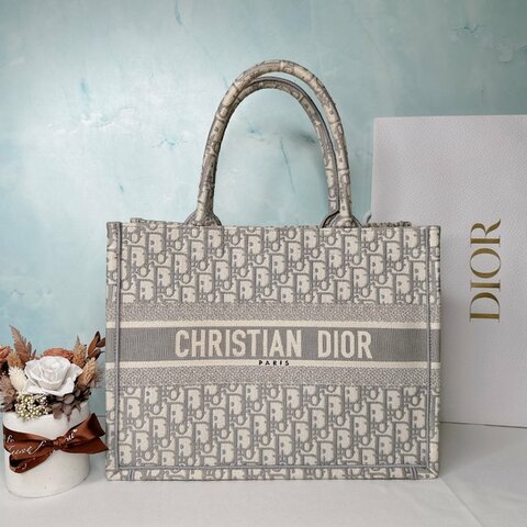 Dior Book Tote灰白緹花刺繡托特包