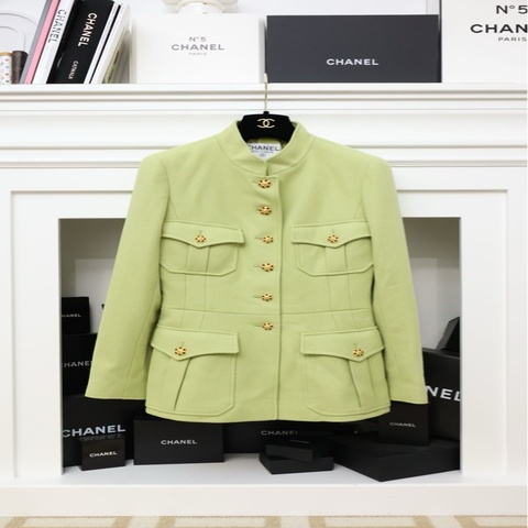 Chanel 96年秀款牛油果绿羊绒琉璃扣四口袋外套