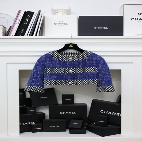 Chanel 13年春夏系列秀款蓝白拼色棋盘格小坎肩crop短外套