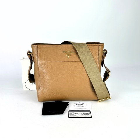Prada Vitello Daino 托特包 2016年