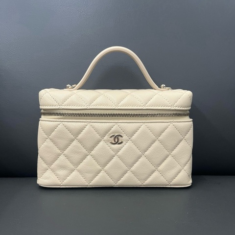 Chanel香奈兒 Ip 26s米色手提包化妝包斜背包
