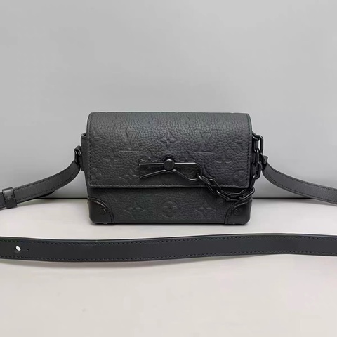 🌷芯片款！Louis Vuitton LV Soft Trunk 老花全皮壓紋黑武士 盒子包 迷你
