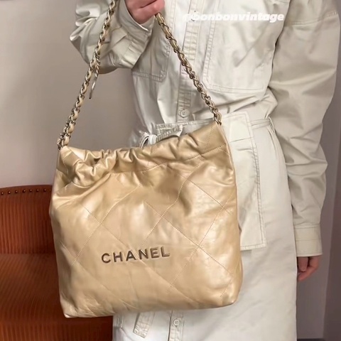 全新全配🧋✨#香奈兒 #22bag #奶茶金 #2024台灣購證 #金扣小號