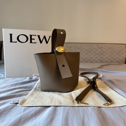 LOEWE Mini Pebble 水桶兩用包 肩背 手提