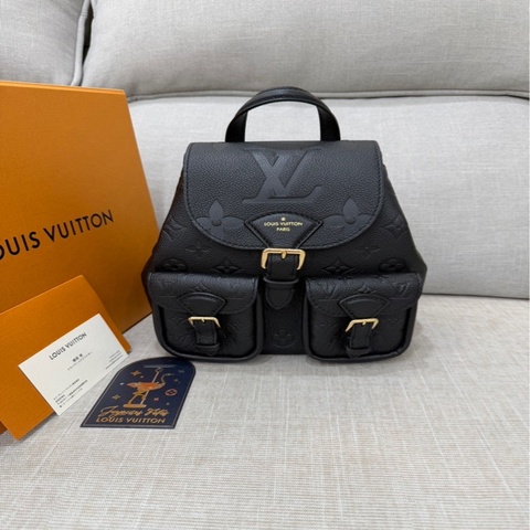 LV M47072 Backup 新款後背包黑色