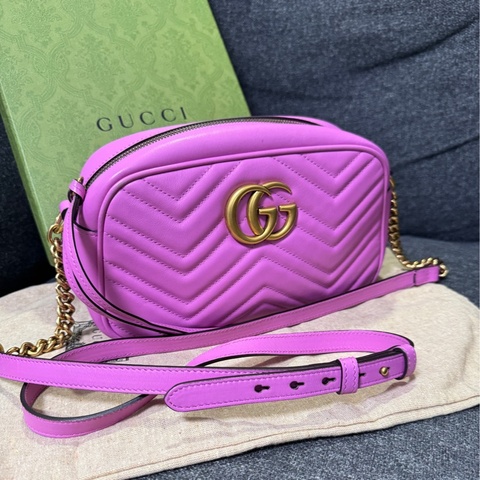 Gucci 專櫃正品 447632 馬卡龍紫 金釦 GG Marmont 中號 相機包斜背包 紫色 小方包