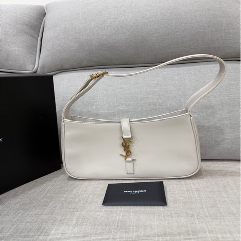 YSL Le 5 A 7 IN SMOOTH LEATHER hobo 腋下包 白色復古金扣