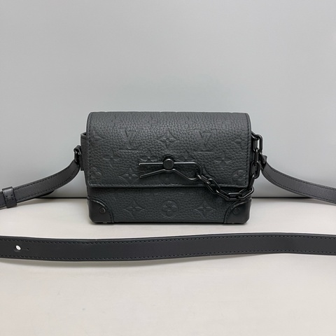 Lv steamer 老花斜跨包