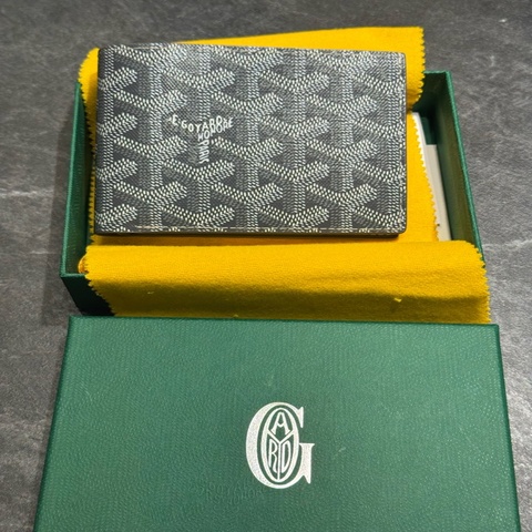 Goyard 八卡短夾 灰色Victoire 全新
