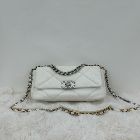 CHANEL香奈兒23A白色銀扣19bag 小號 晶片款