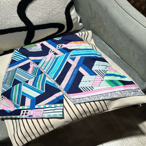 Hermes Maxi Twilly