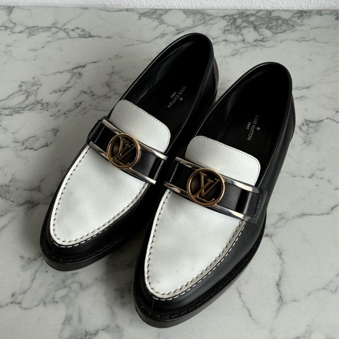 LV黑白/花紋圓logo樂福鞋👞38
