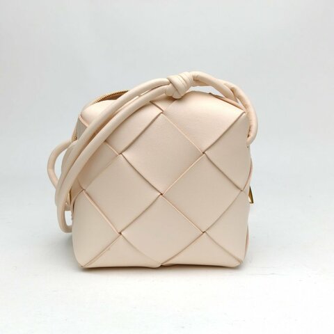 BOTTEGA VENETA 裸色牛皮金扣CassetteCamera相機包編織斜挎包肩背包