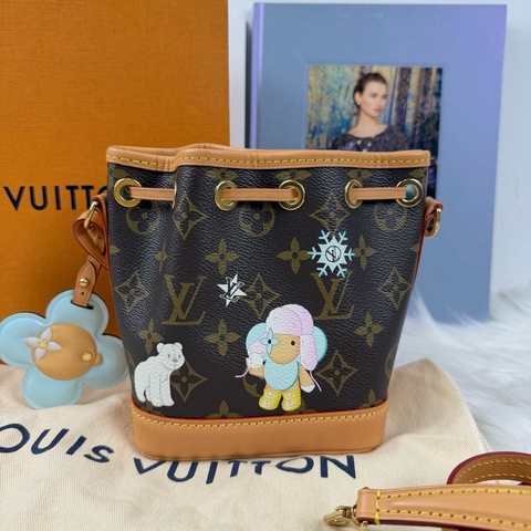 Louis Vuitton路易威登 聖誕限定 Nano Noe小水桶，抽繩水桶包手提包肩背包斜挎包